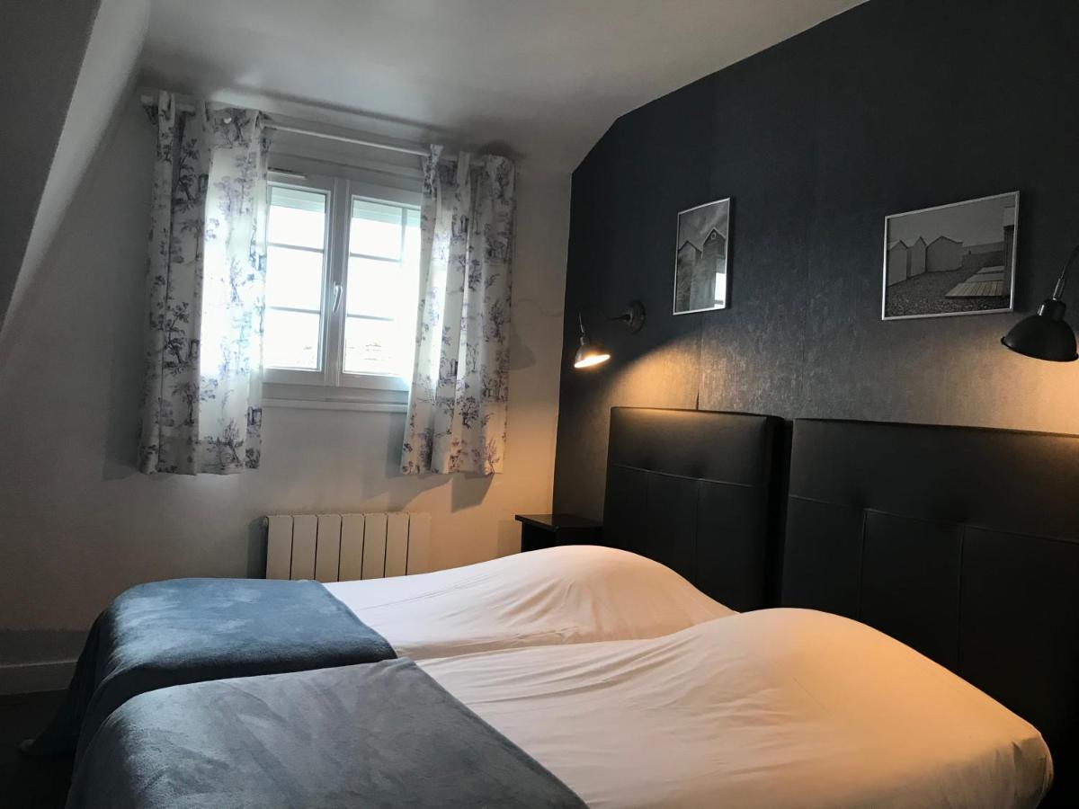 Logis Hotel-restaurant Les Airelles Hotel Neufchâtel-en-Bray