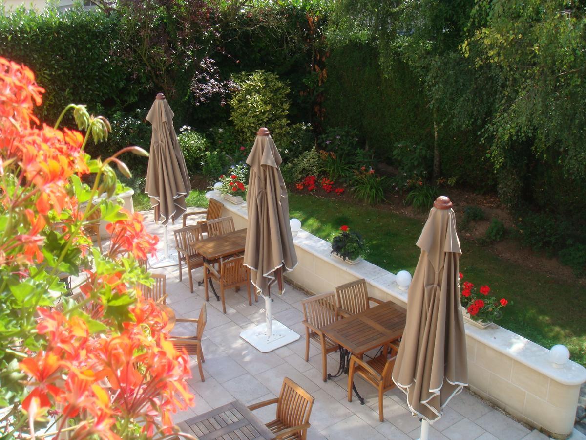 Hotel Logis Hotel-restaurant Les Airelles 2*